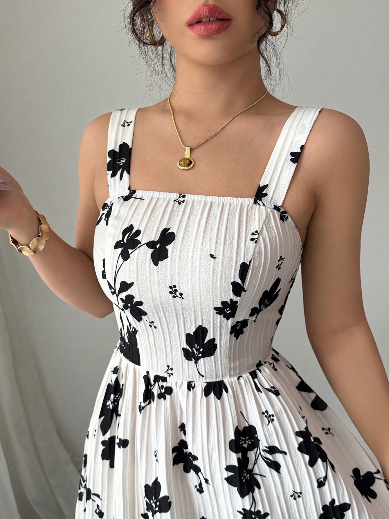 https://img.ltwebstatic.com/images3_pi/2025/04/10/1c/17442502949777a2f235bf6f5cf071dfd504e94229.jpg