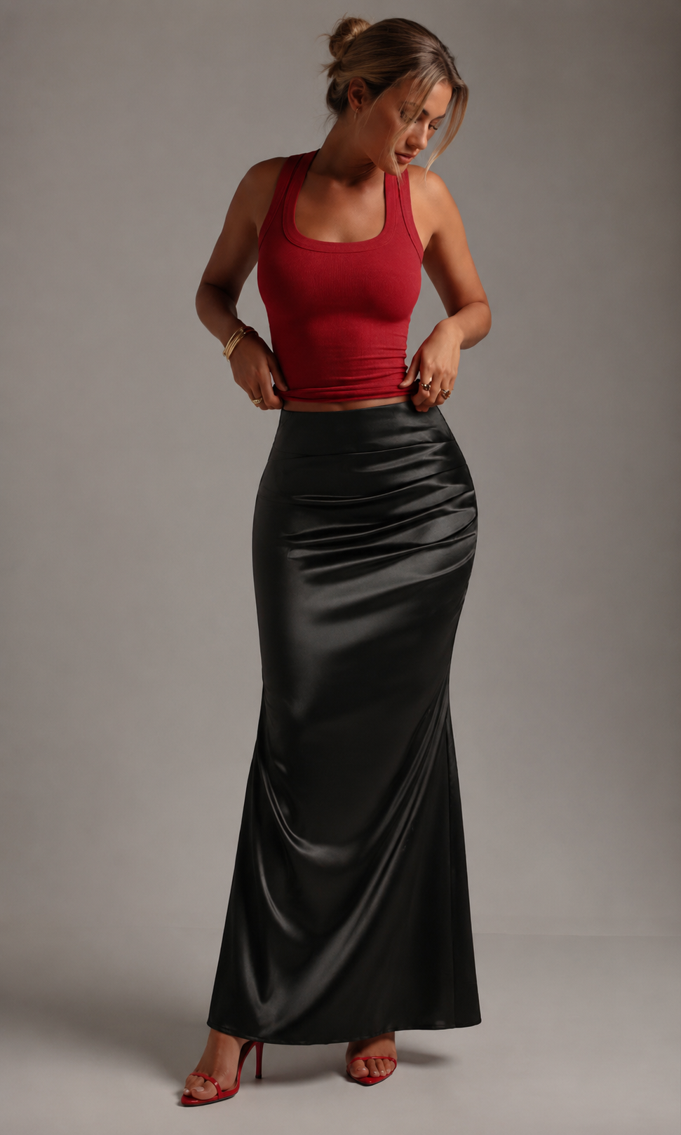 Elegant Satin Ljetna Suknja sa Volanima, Sakriveni Patentni Zatvarač sa Stražnje Strane, Sirena Ovratnik A-Line