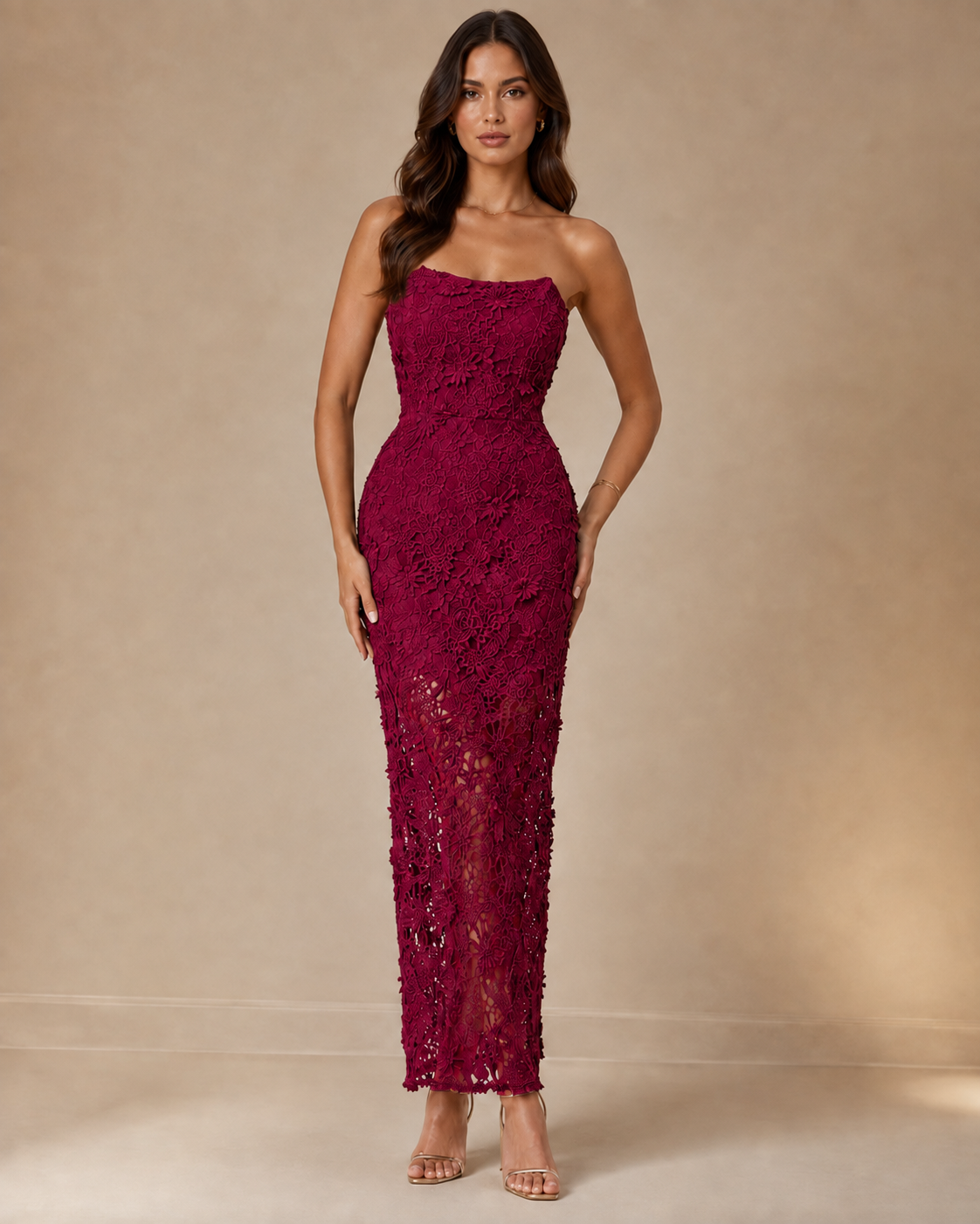 Ženska elegantna uska haljina s cvjetnim čipkastim bandeau gornjim dijelom