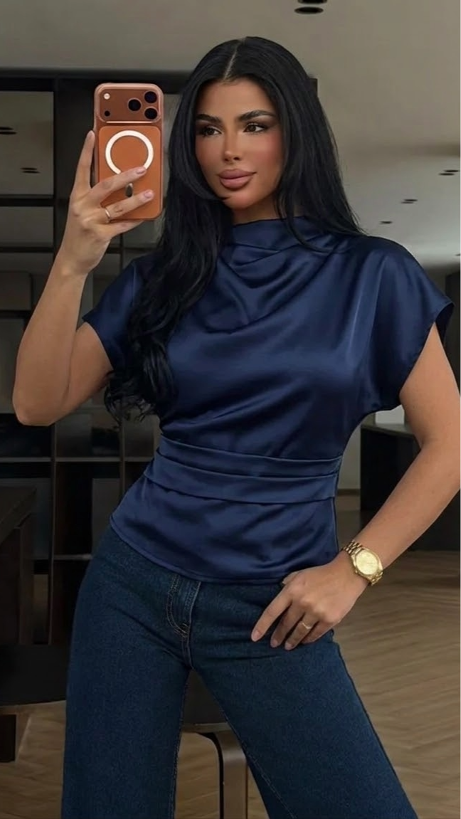 Firerie Bluzica sa Asimetričnim Rukavima i Smanjenim Strukom u Aprikotskoj Boji na Bazi Bambusovih Vlakana